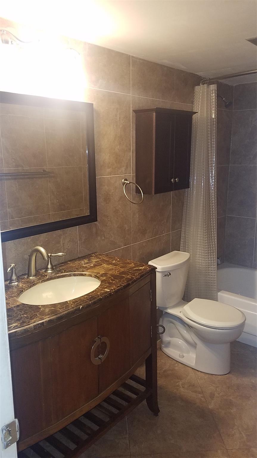 3105 OAKLAND SHORES DR J-102