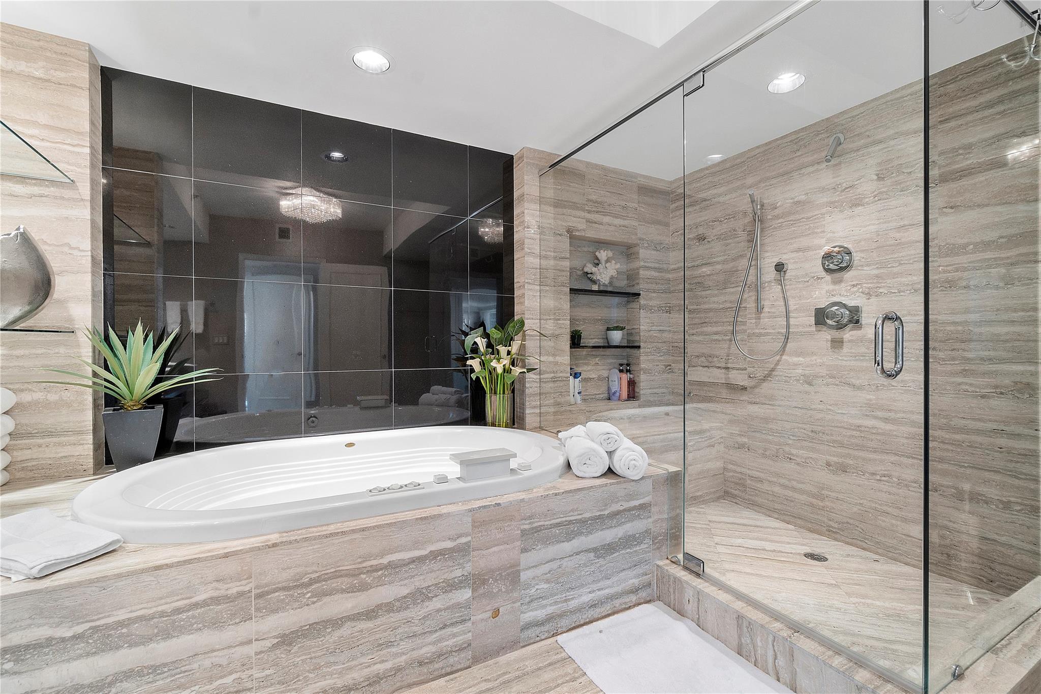 Photo 16 of home located at 101 S Fort Lauderdale Beach Blvd 1106, Fort Lauderdale FL