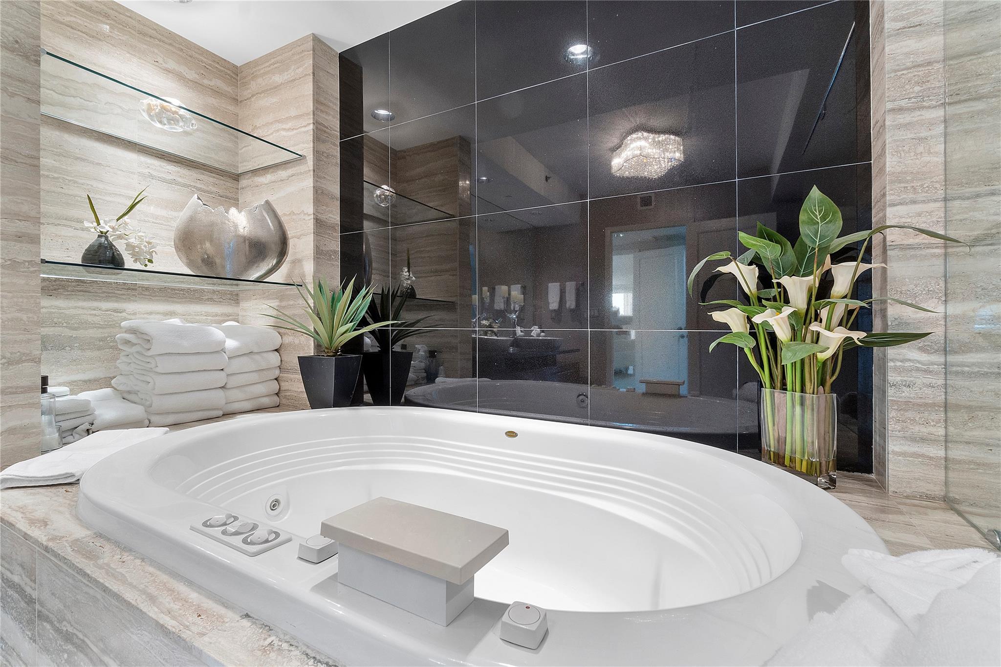 Photo 17 of home located at 101 S Fort Lauderdale Beach Blvd 1106, Fort Lauderdale FL