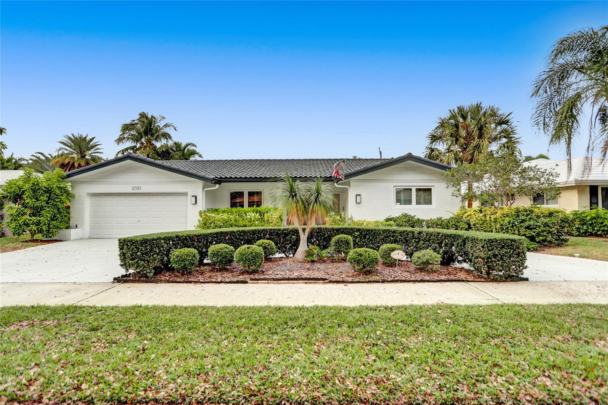 Photo 1 of 2051 NE 59th Ct in Fort Lauderdale - MLS F10399520