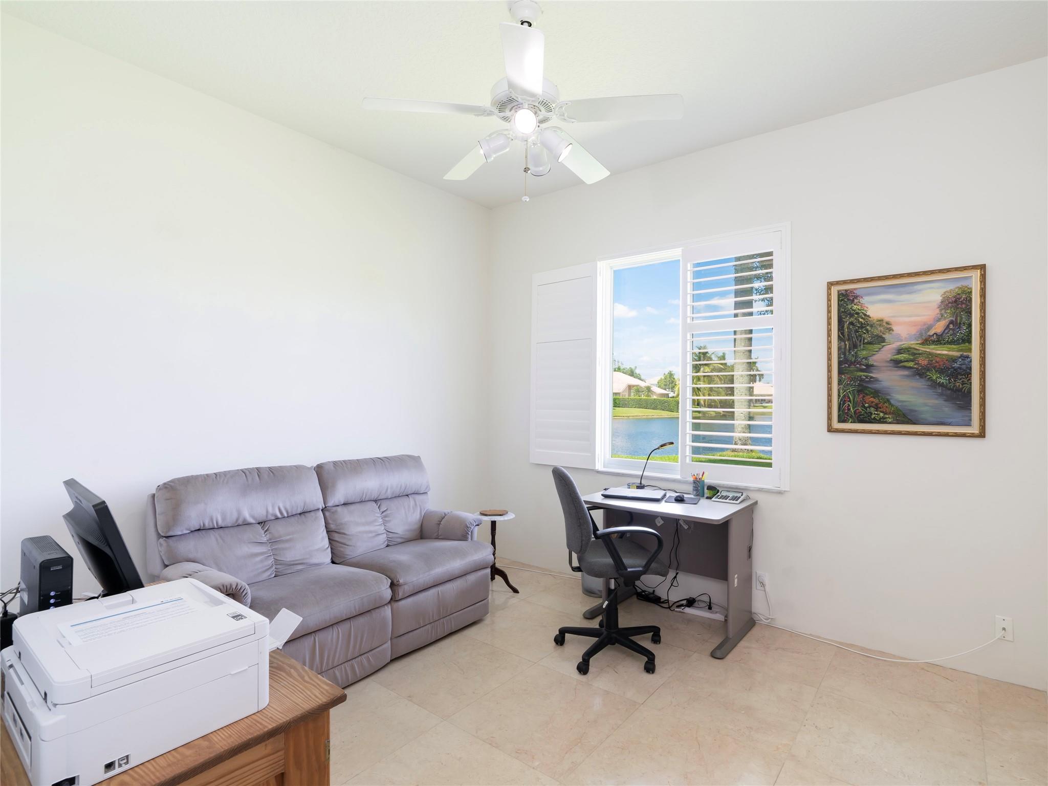 Photo 20 of home located at 16203 S Segovia Cir, Fort Lauderdale FL