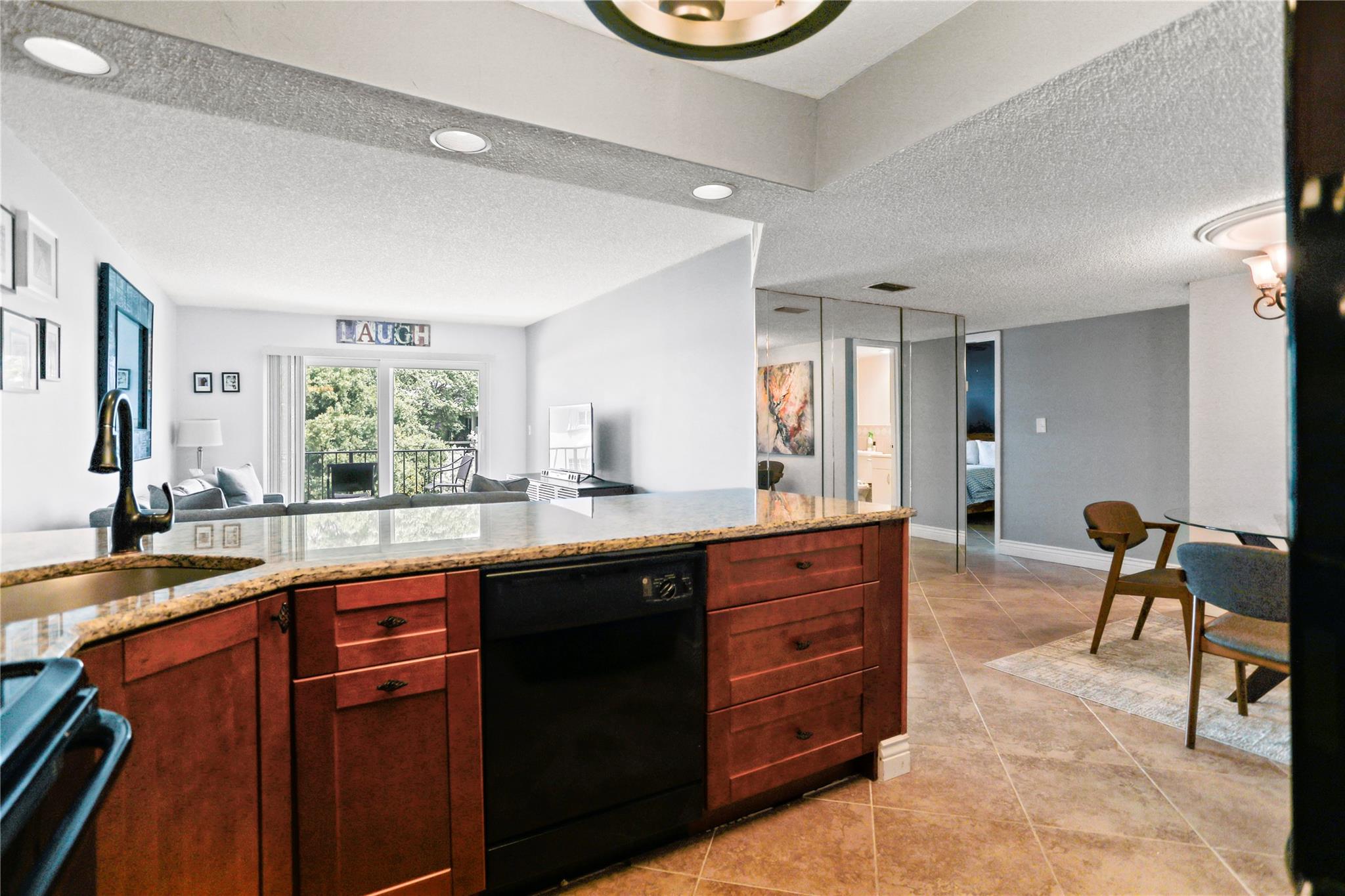 Photo 11 of home located at 3004 NE 5th Ter 310-C, Wilton Manors FL
