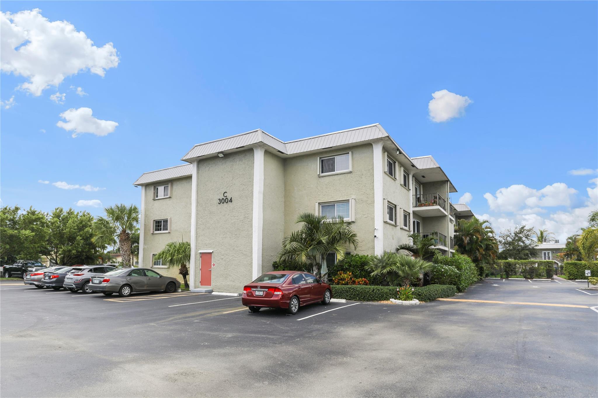 Photo 51 of home located at 3004 NE 5th Ter 310-C, Wilton Manors FL