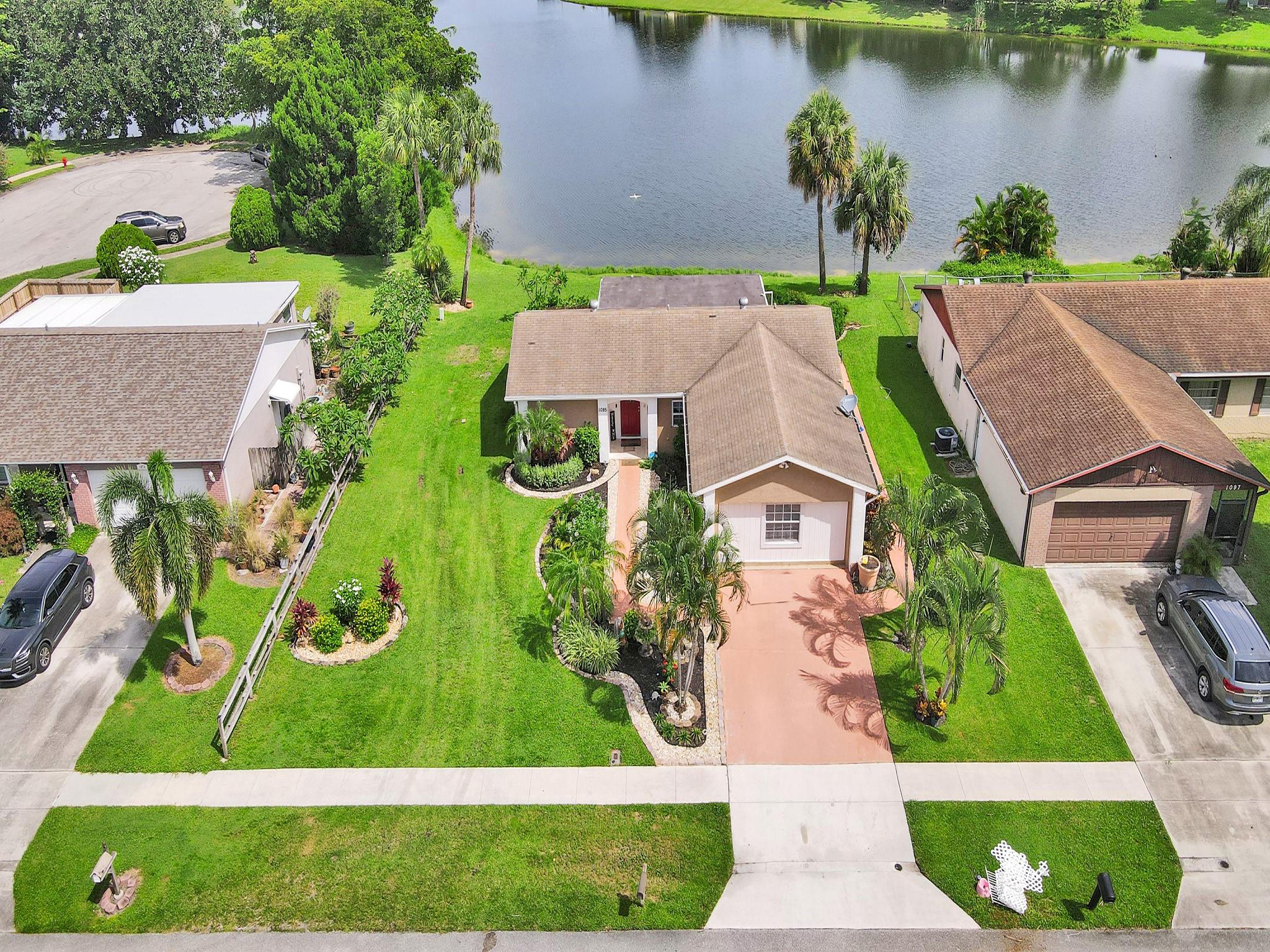 1085 Grand Duke Way, Royal Palm Beach, FL 33411