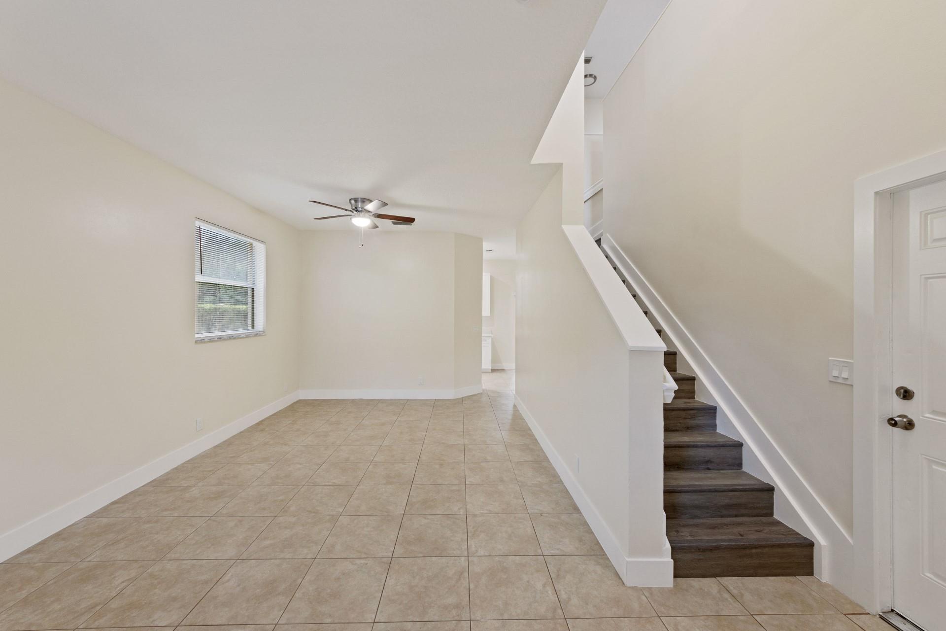Photo 6 of home located at 890 NW 127th Ave, Coral Springs FL