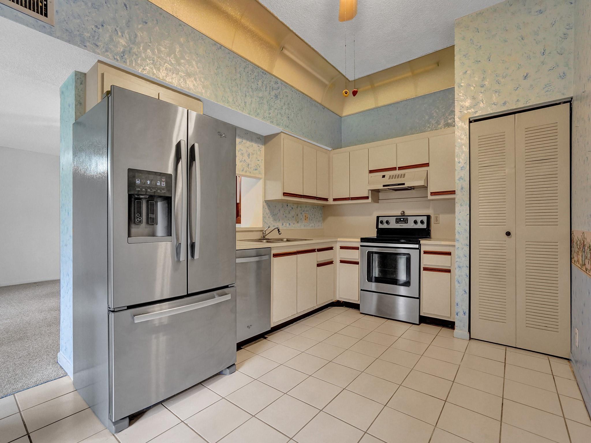 9153 W Sunrise Blvd 9153