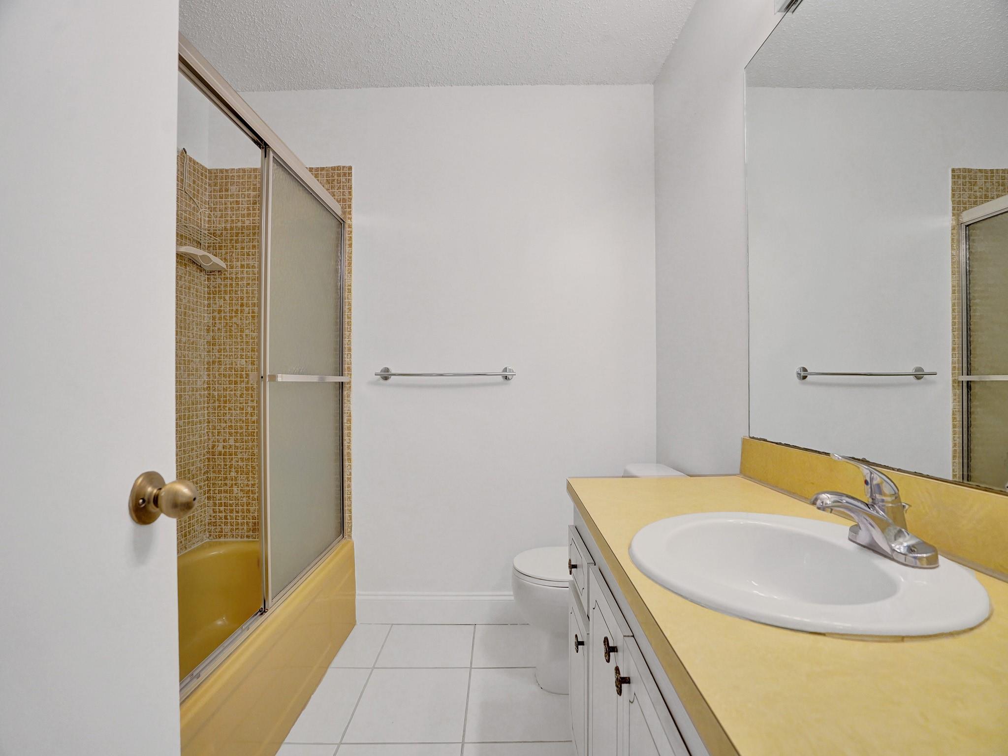 8545 NW 12th St B182