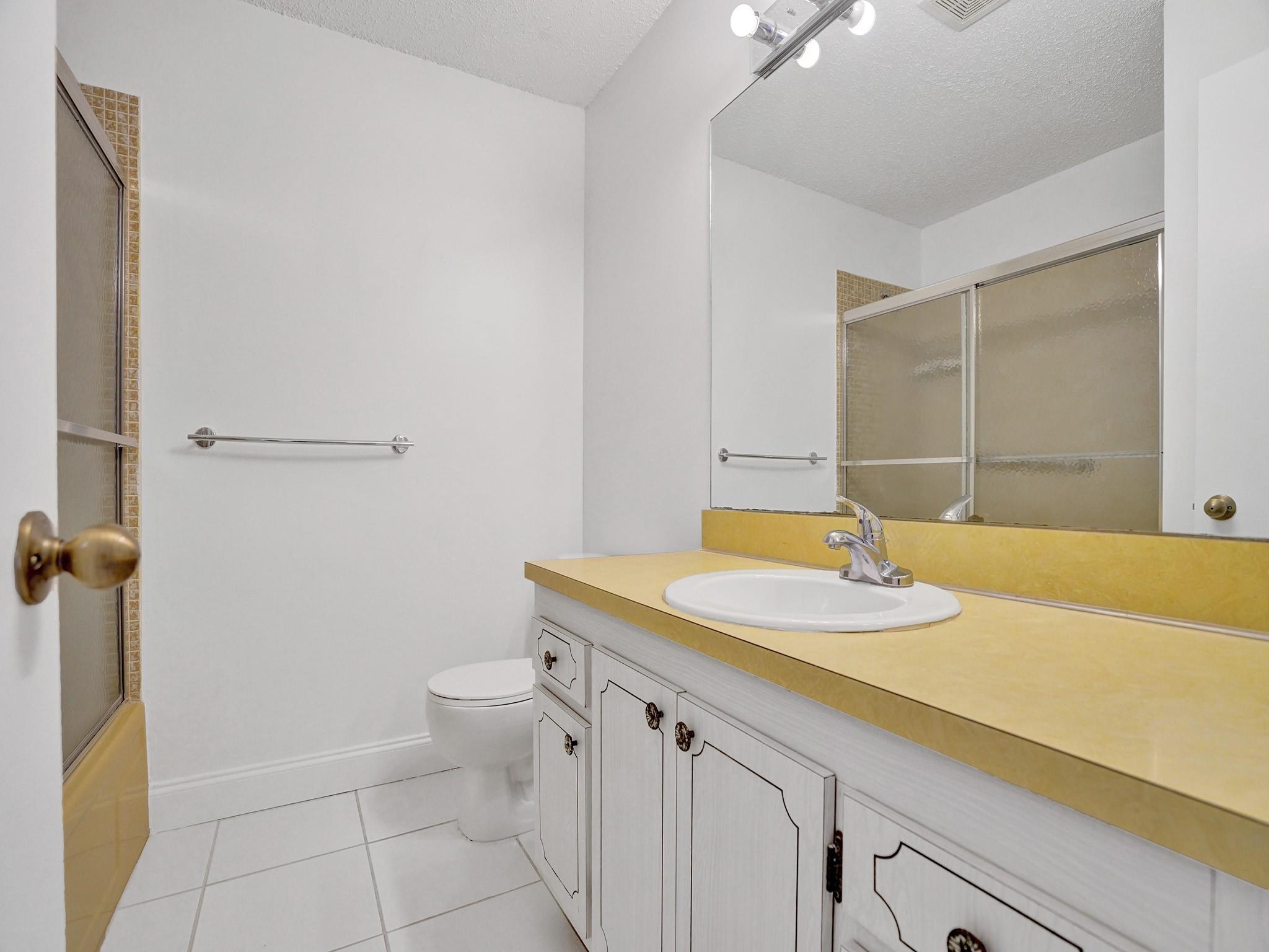 8545 NW 12th St B182