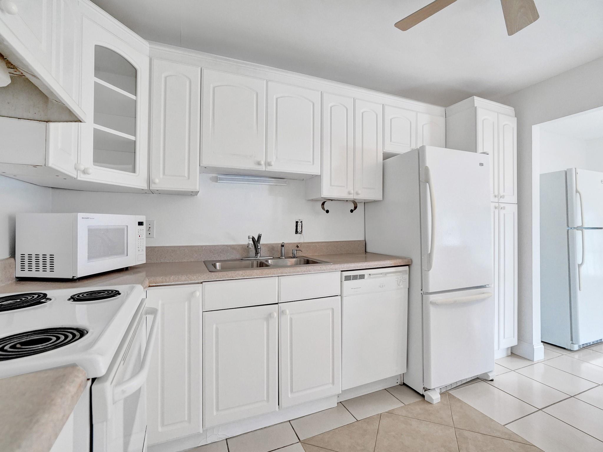 8545 NW 12th St B182