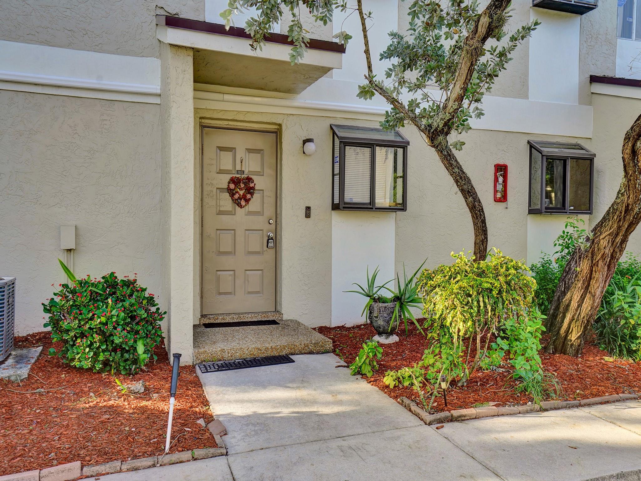 604 GARDENS DR 103
