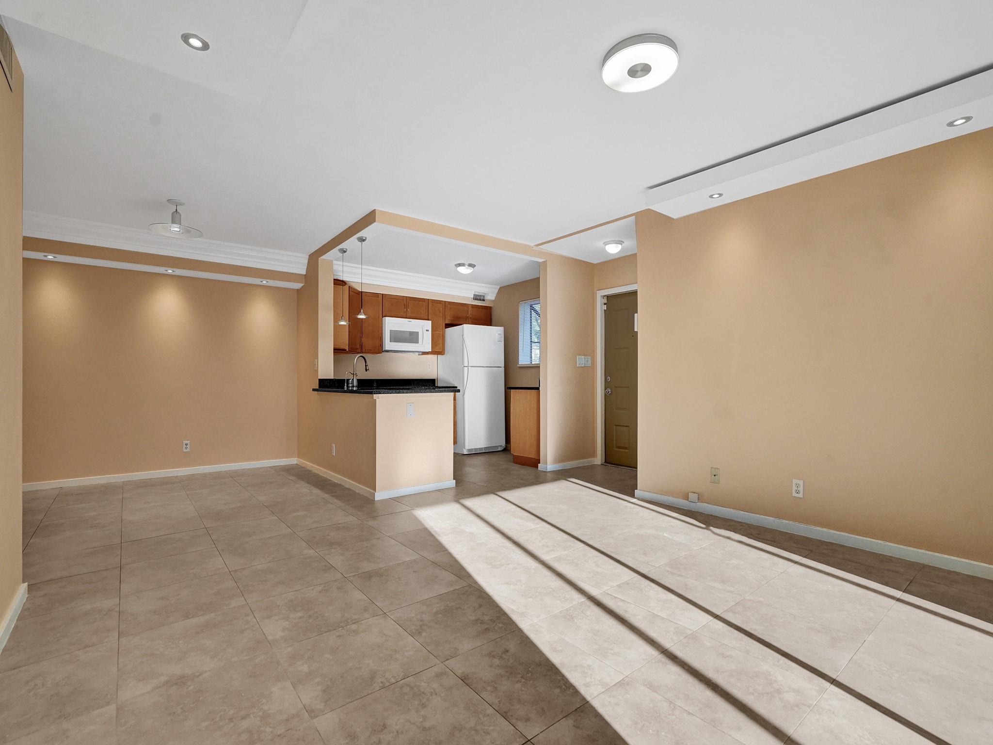 604 GARDENS DR 103