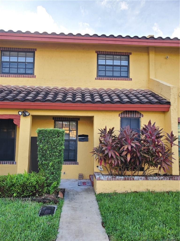 2743 NW 47th Ter 604, Lauderdale Lakes, FL 