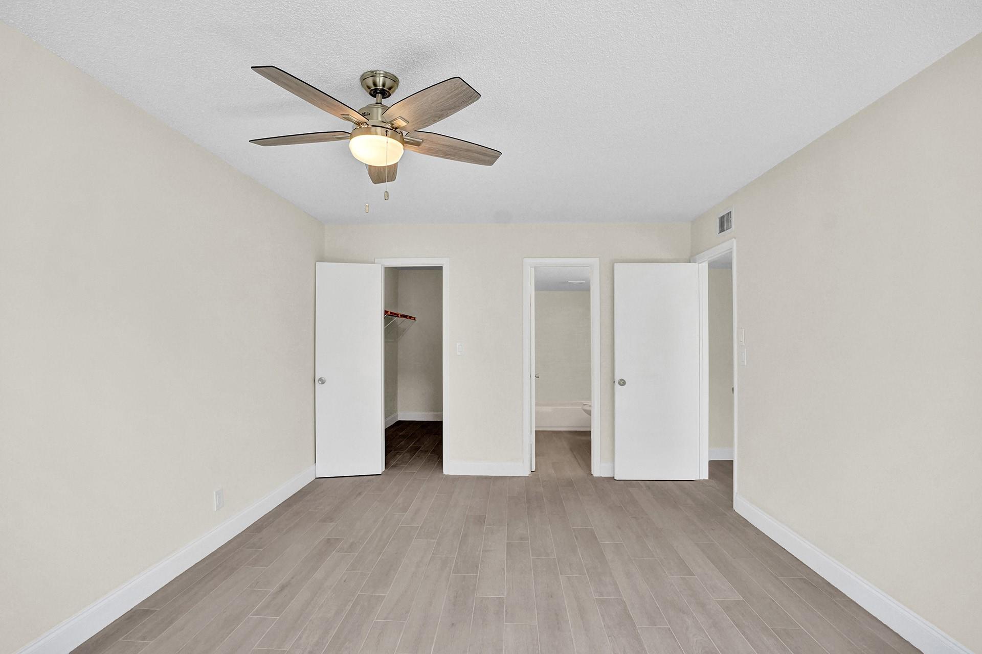 3115 Oakland Shores Dr E109