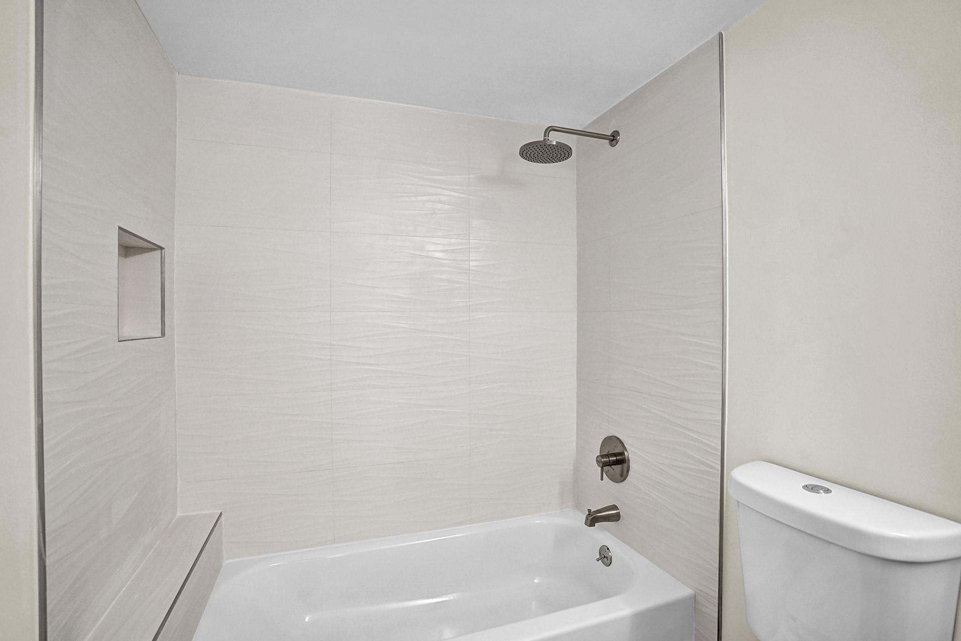 3115 Oakland Shores Dr E109