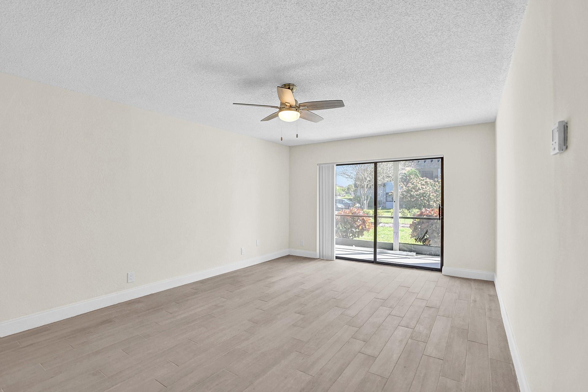 3115 Oakland Shores Dr E109