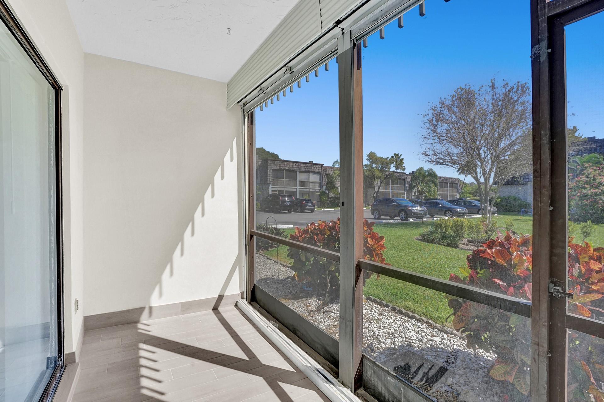 3115 Oakland Shores Dr E109