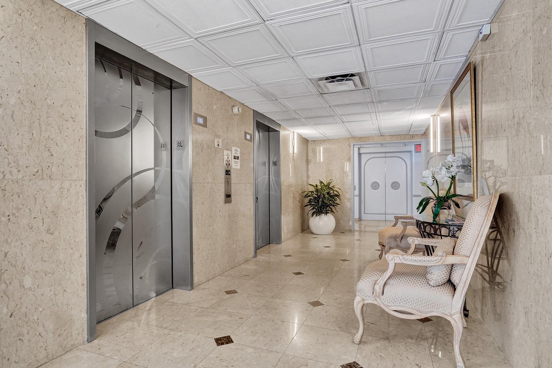 4100 Galt Ocean Dr 906