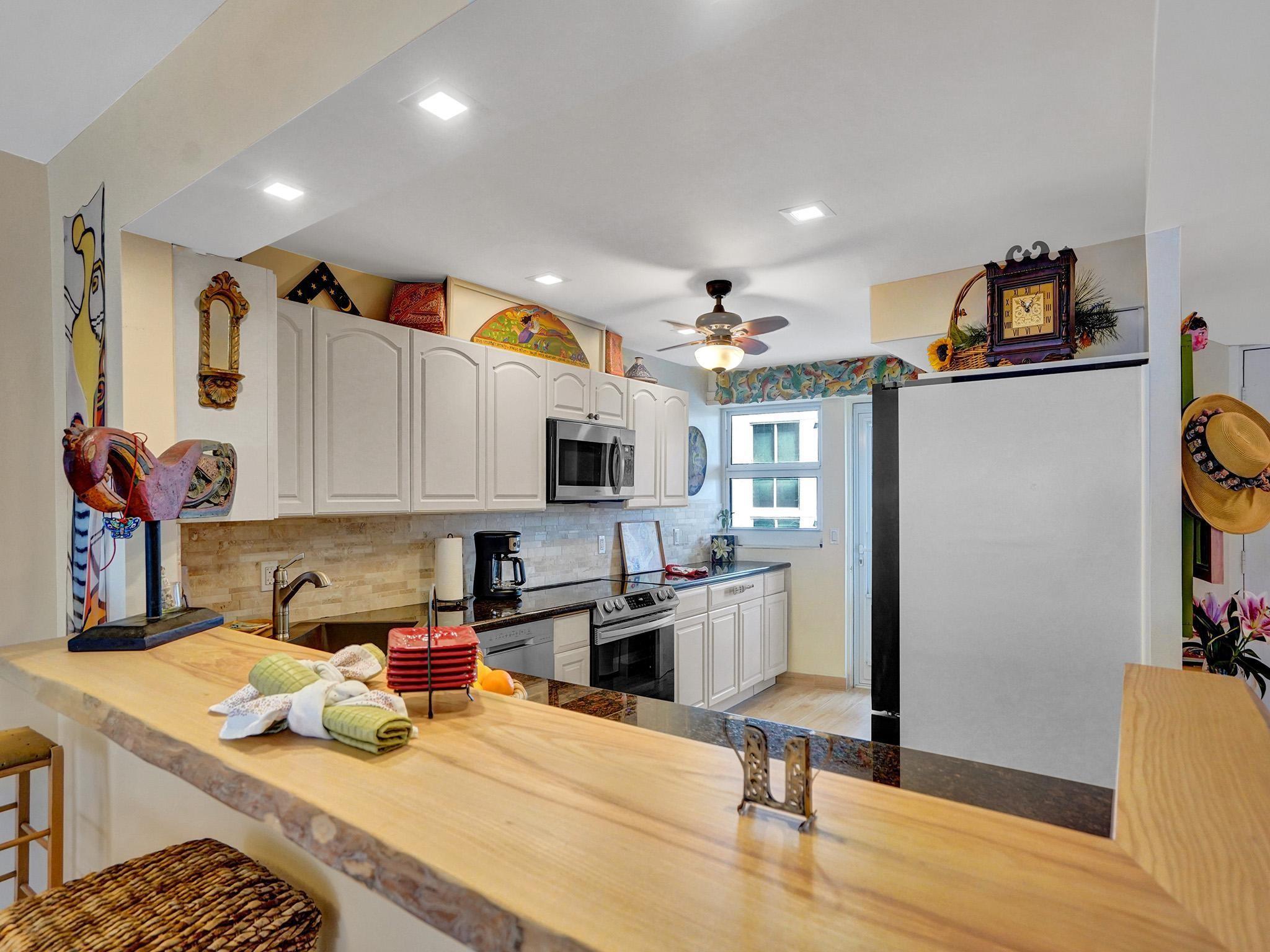 4100 Galt Ocean Dr 906