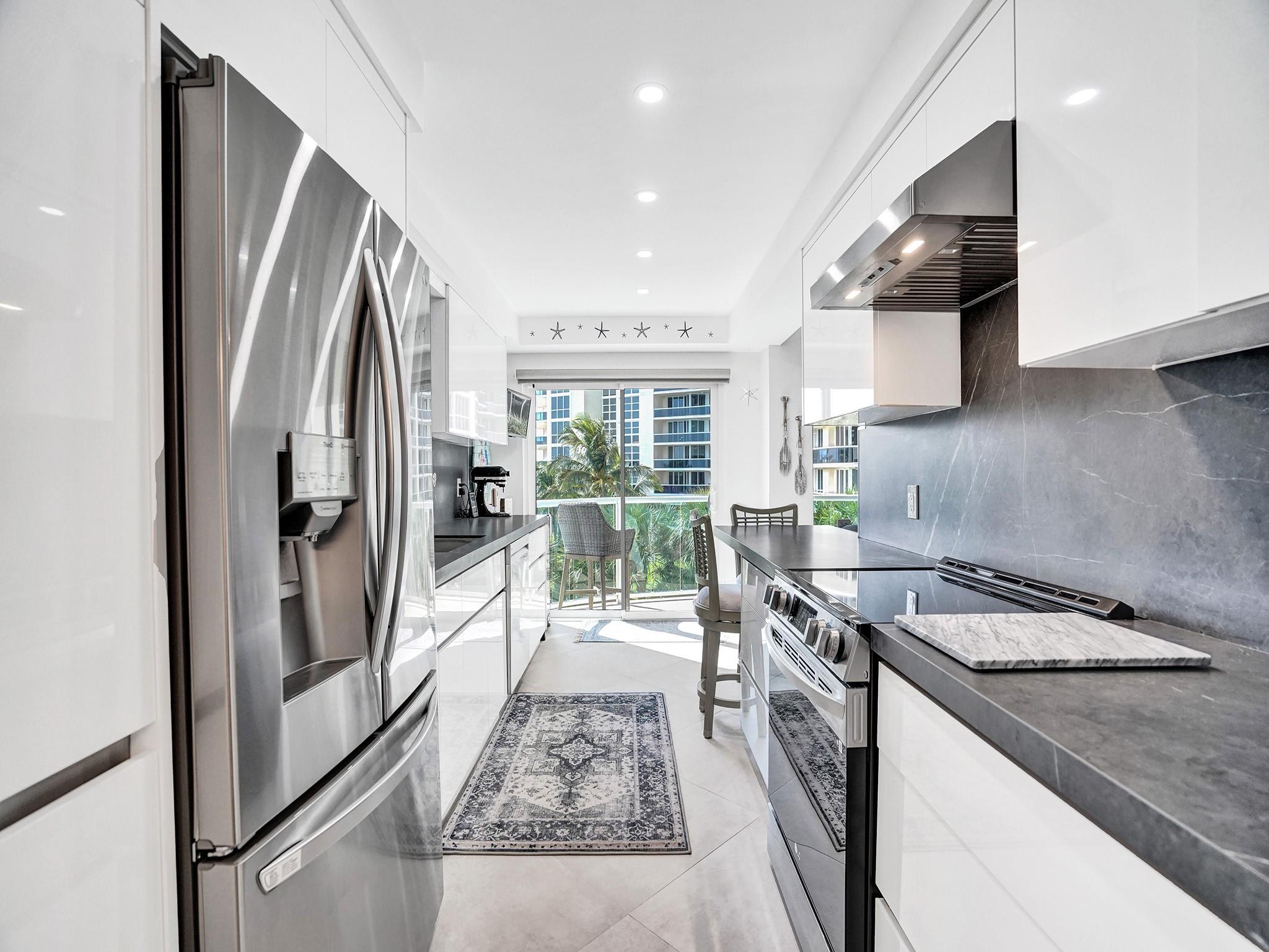 3400 Galt Ocean Dr 204S