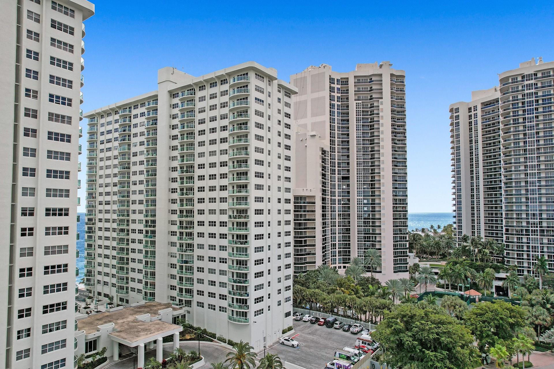 3400 Galt Ocean Dr 204S