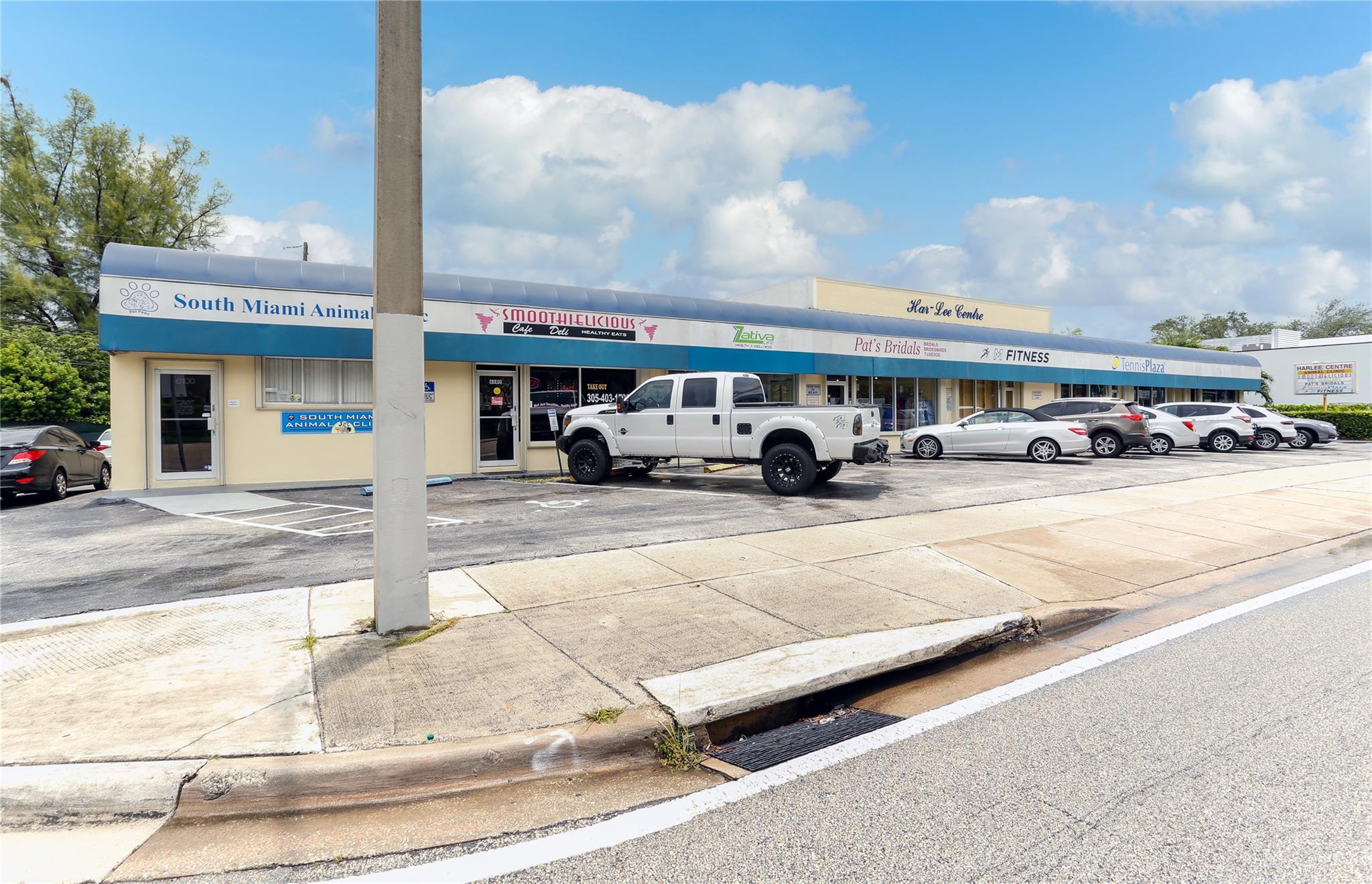 6100 S Dixie Hwy, South Miami, FL 33143