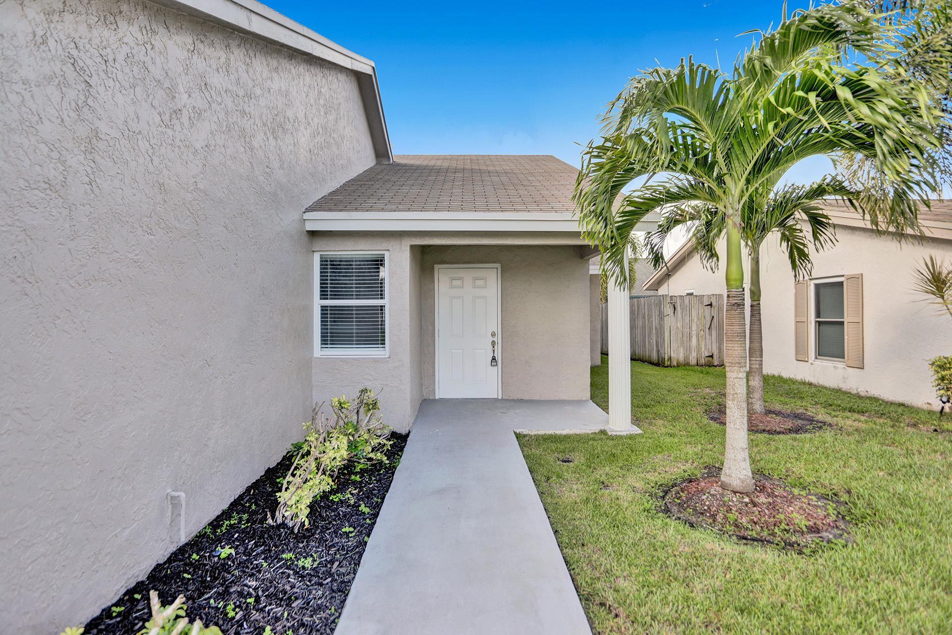 10130 NW 32nd St
