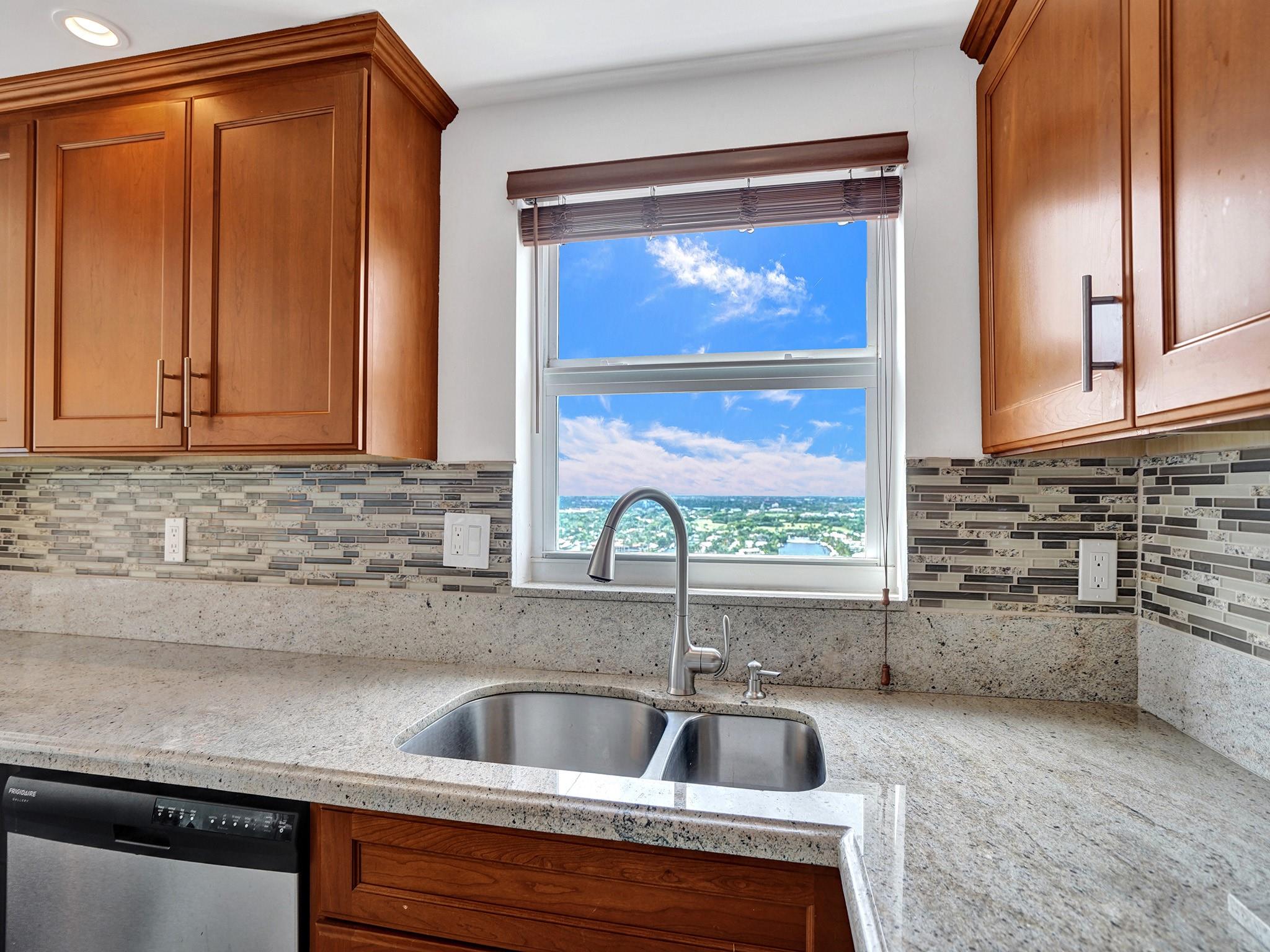 3850 Galt Ocean Dr 2006