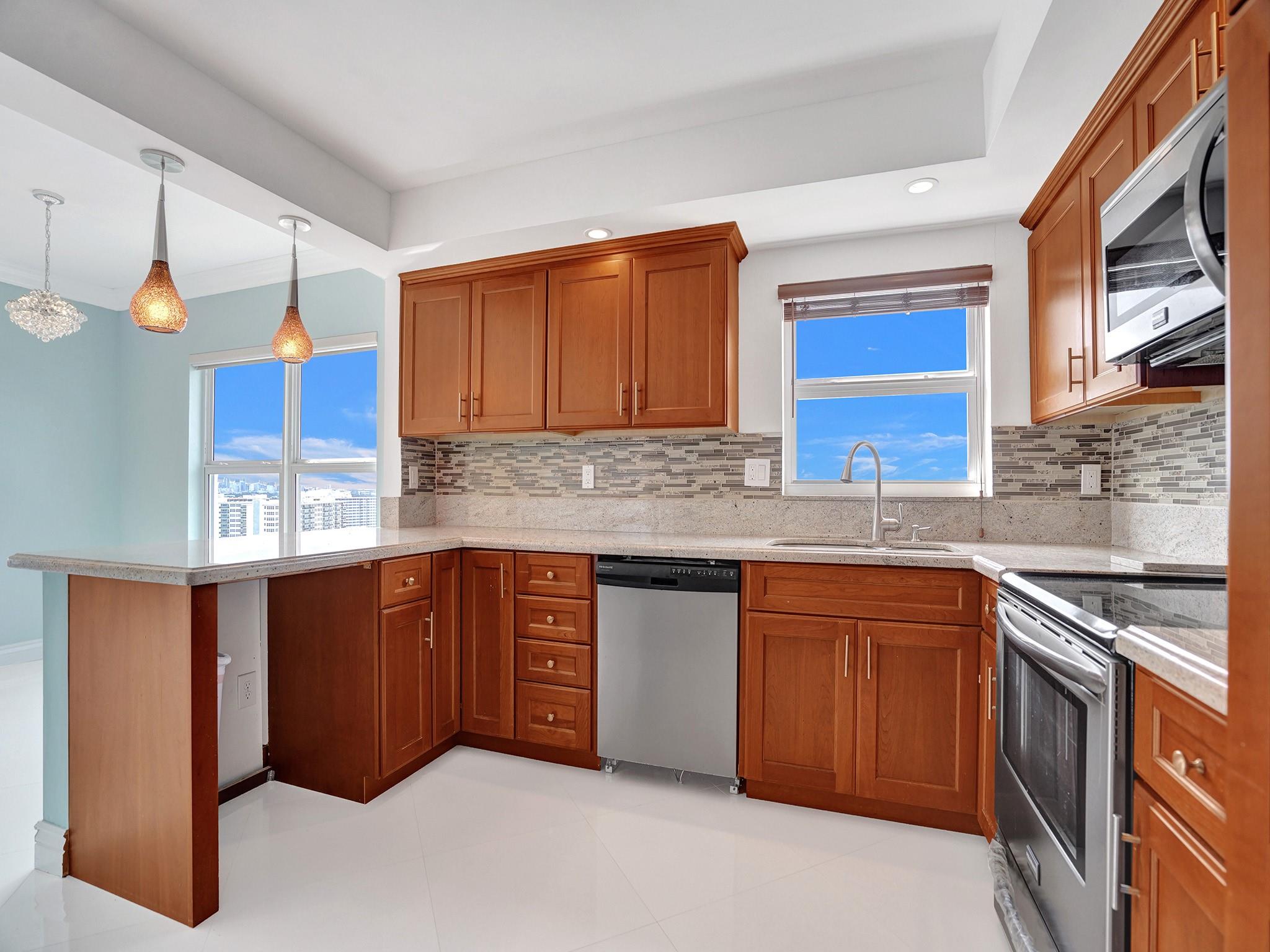3850 Galt Ocean Dr 2006