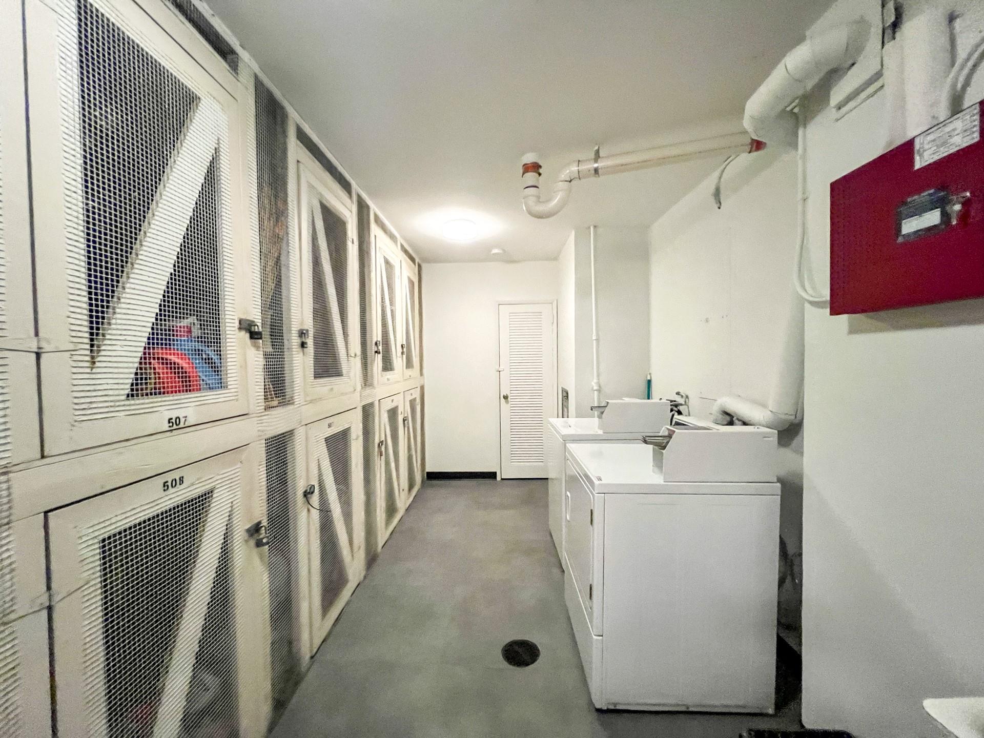 1831 NE 38 St 504