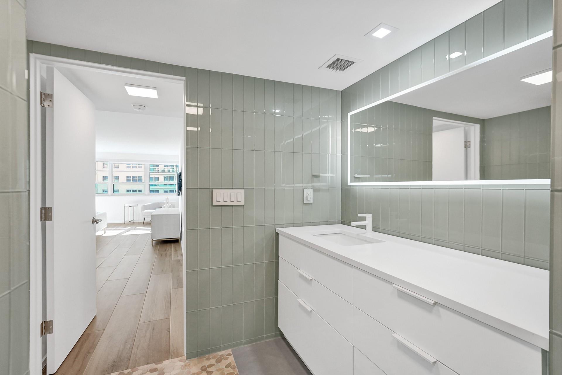 3430 Galt Ocean Drive 1211