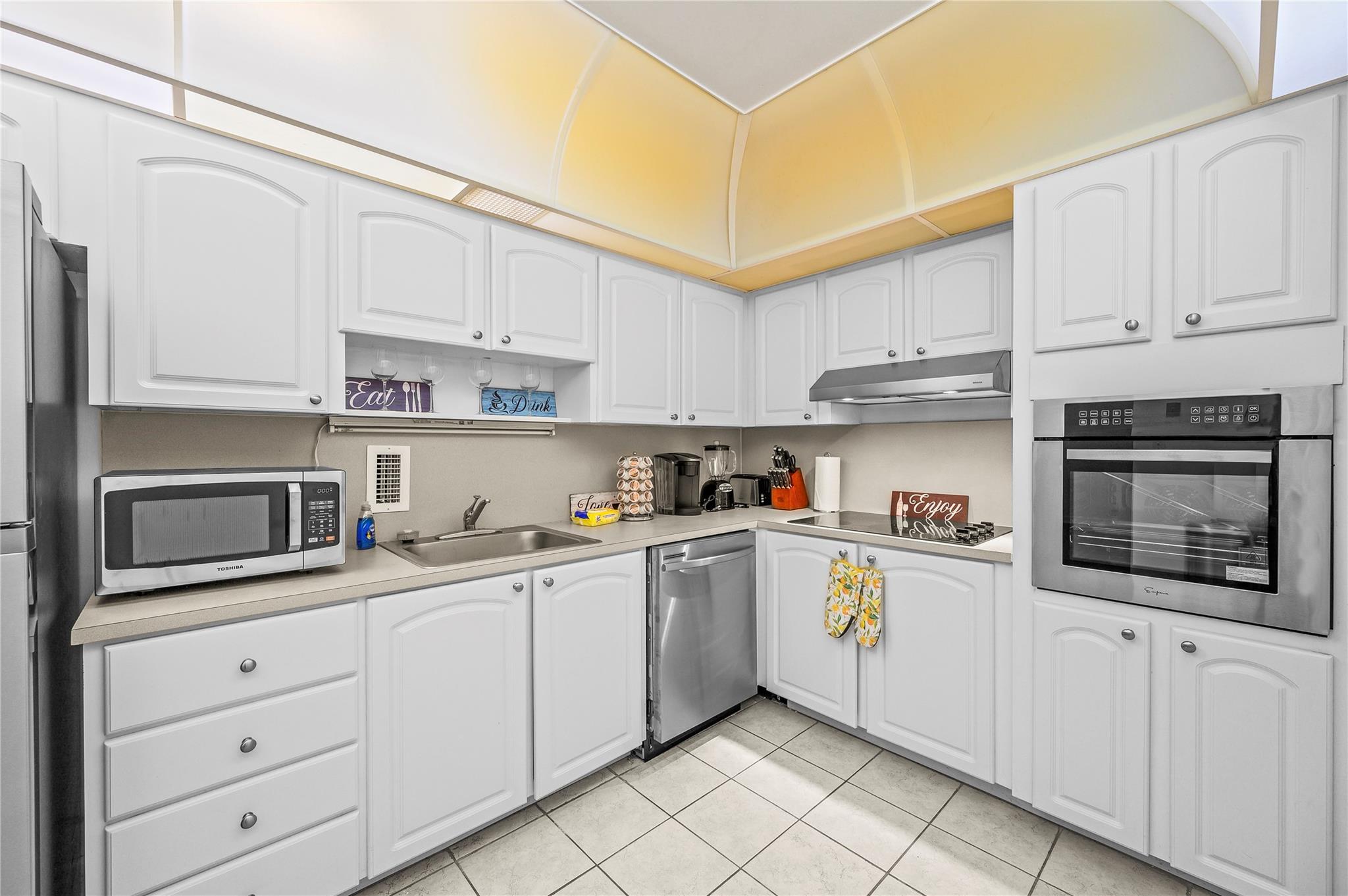 4001 S Ocean Dr 4L