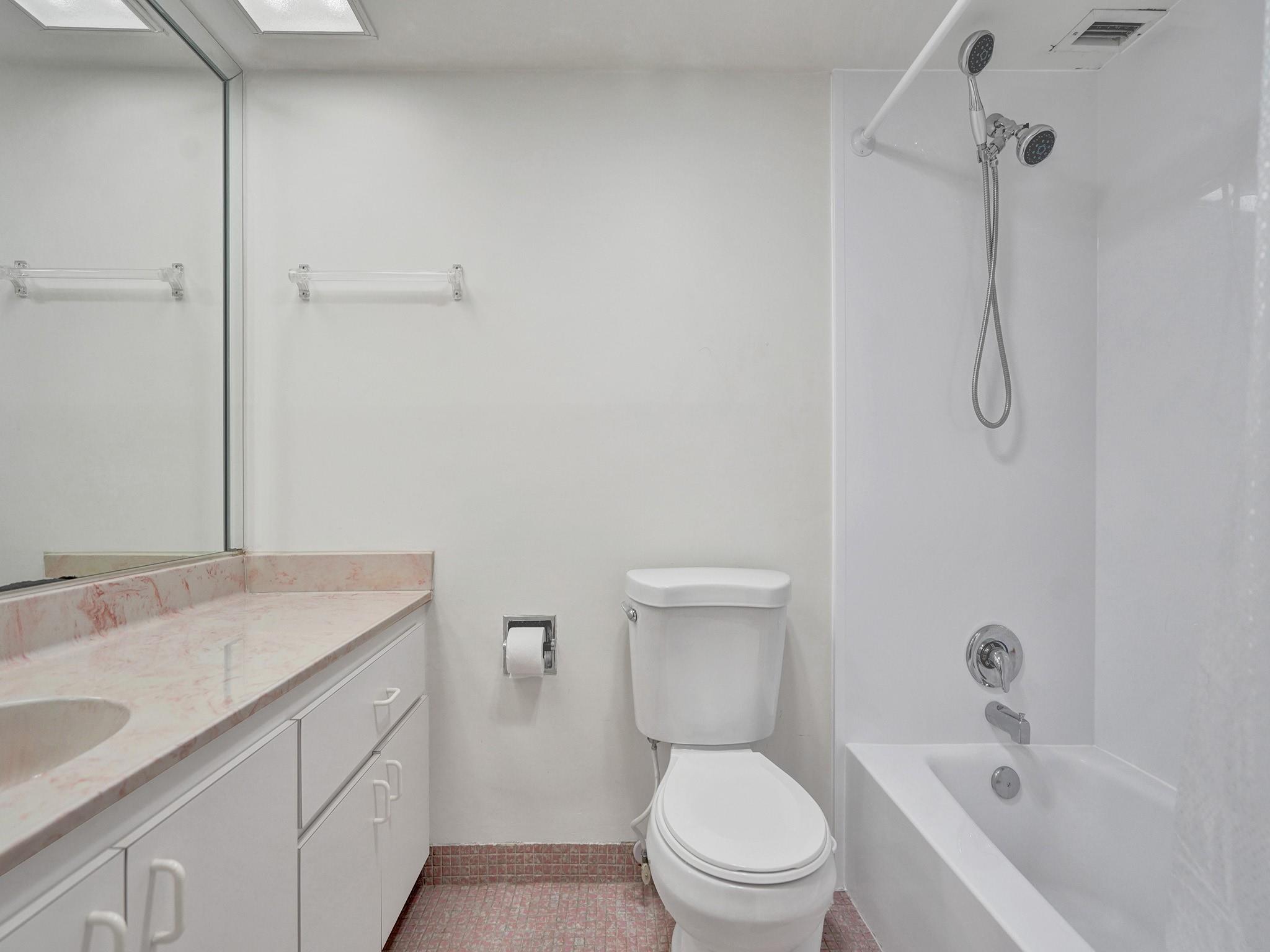 2751 N PALM AIRE DR 509