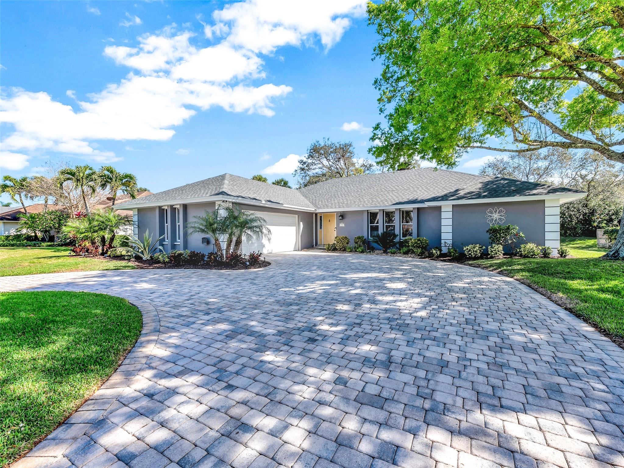 610 39th Ct SW, Vero Beach, FL 