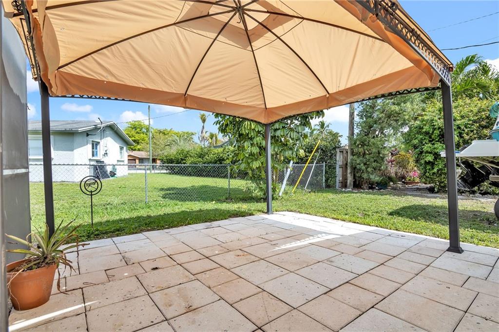 12041 NW 32nd Mnr