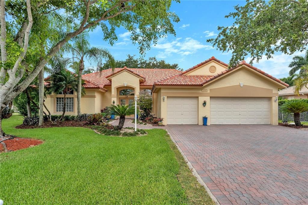 6305 Saratoga Cir, Davie, FL 