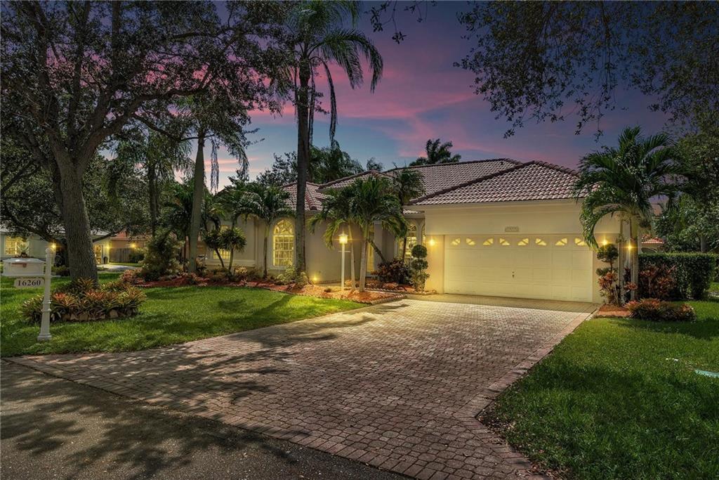 16260 W Owasco Cir, Davie, FL 