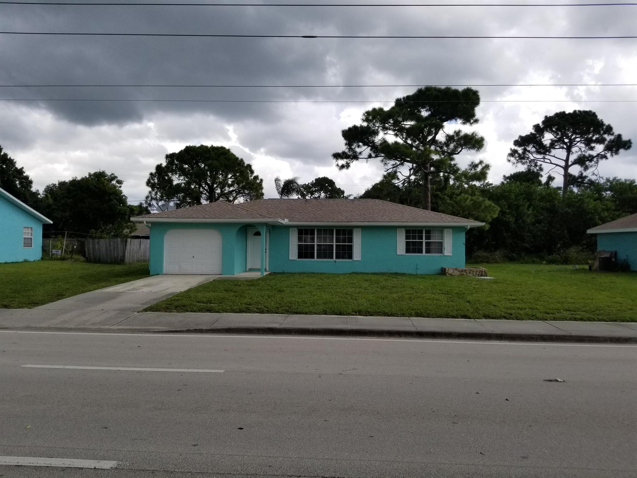 581 SE Port St. Lucie Boulevard SE, Port Saint Lucie, FL 34953