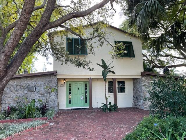 Amazing property in Pompano Beach Highlands. Property features extra large lot, updated kitchen, large circular driveway and much, much more. Call today to schedule your private tour!