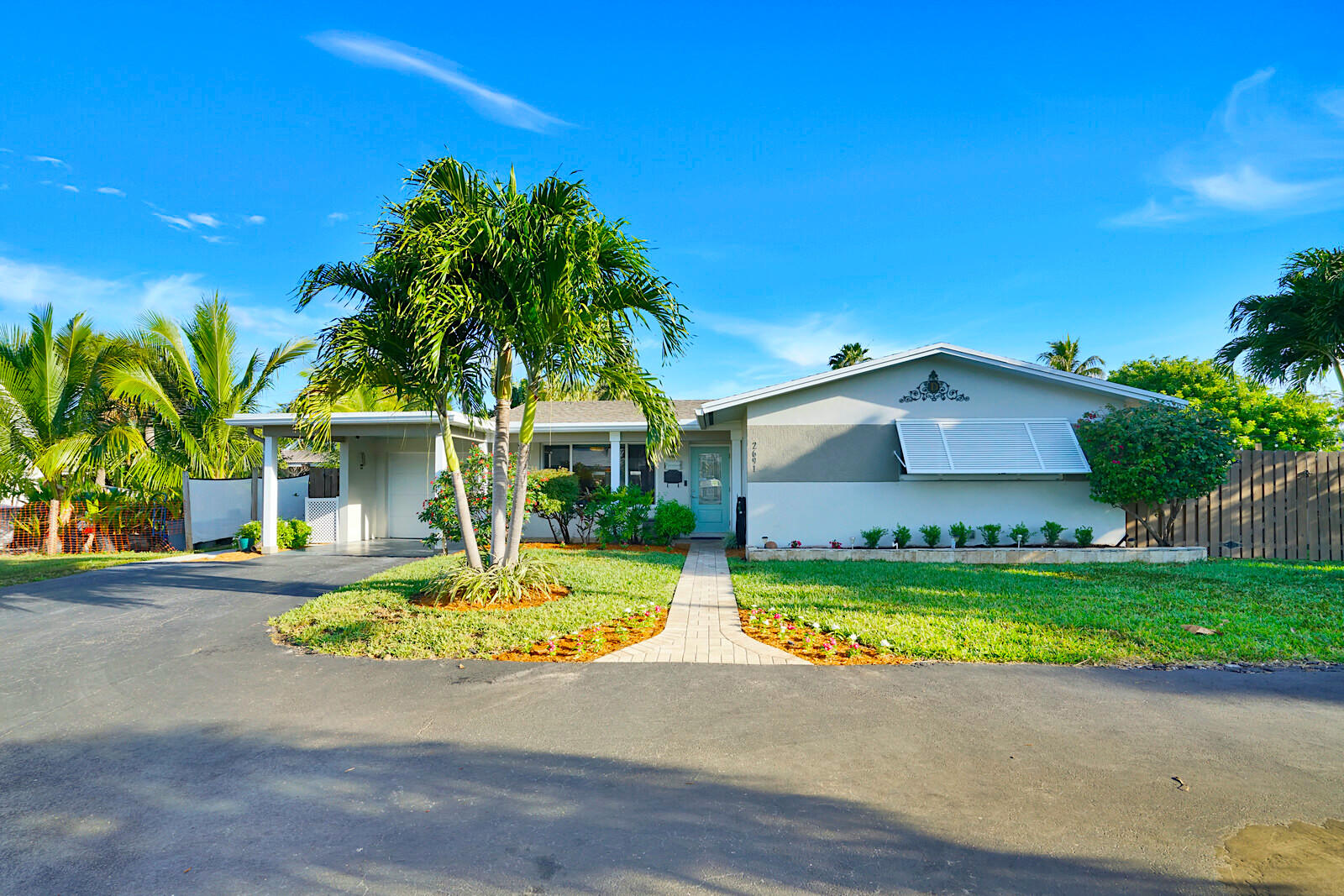 2691 NE 18th Street, Pompano Beach, FL 33062