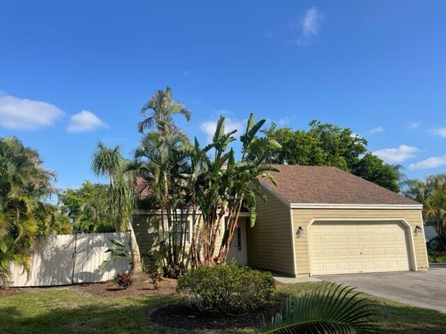 460 Park Forest Way, Wellington, FL 33414