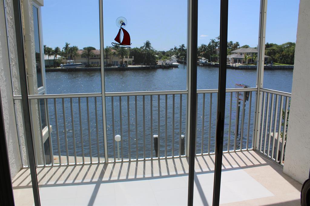 LOCATION....LOCATION! DIRECT WATERFRONT SOUTHEAST CORNER UNIT. MOST SOUGHT AFTER LOCATION! WATCH THE BOATS GO BY. TWO WATERFRONT RESTARAUANTS JUST NORTH AND DOWNTOWN DELRAY A QUICK DRIVE SOUTH. SHOPPING AND MORE RESTAURANTS IN WALKING DISTANCE. CLUHOUSE AND POOL ON INTRACOASTAL TOO! ALL NEW KITCHEN APPLIANCES AND NEW A/C UNITS TOO!