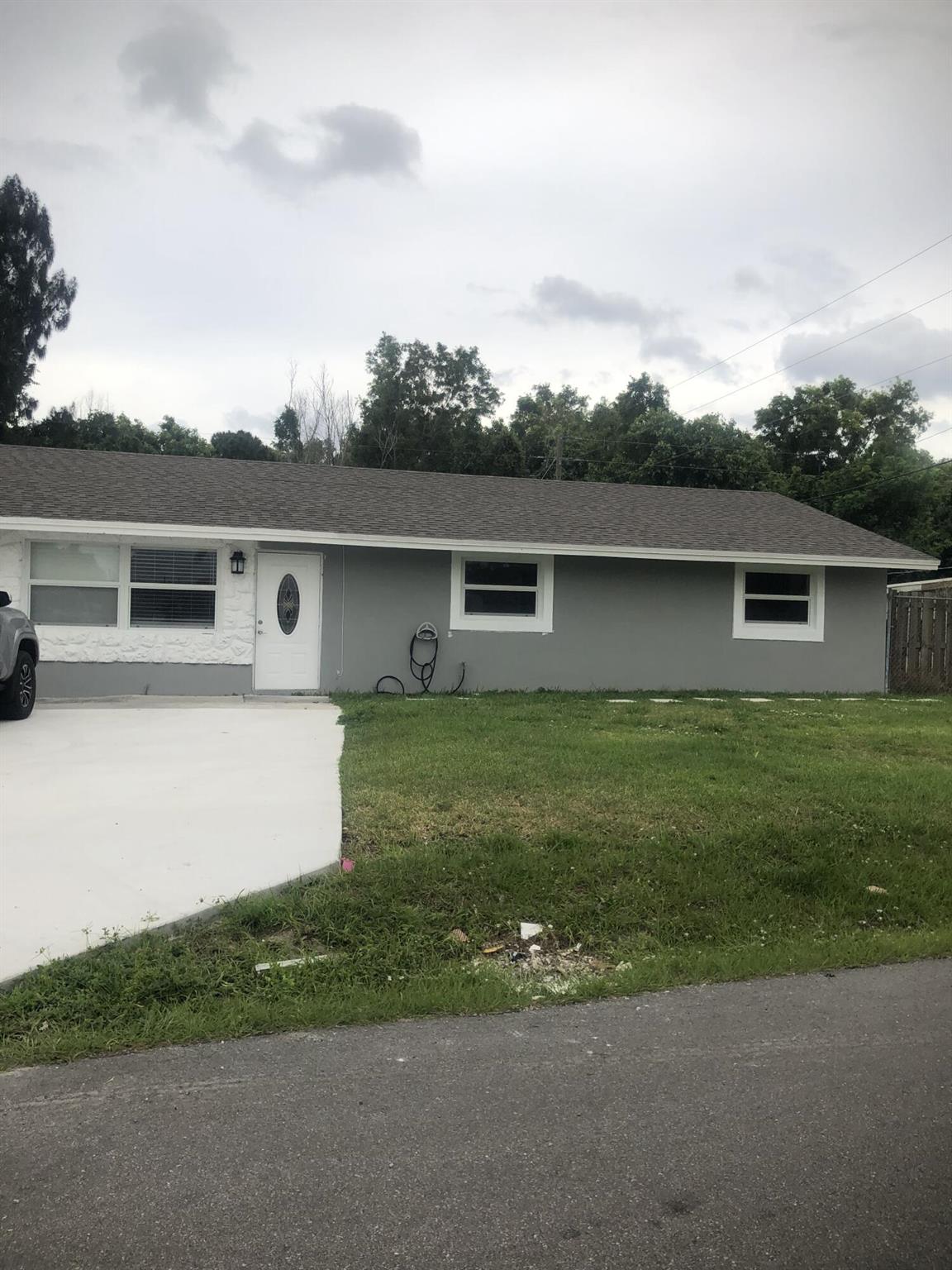 5500 Jeffery Avenue, Mangonia Park, FL 