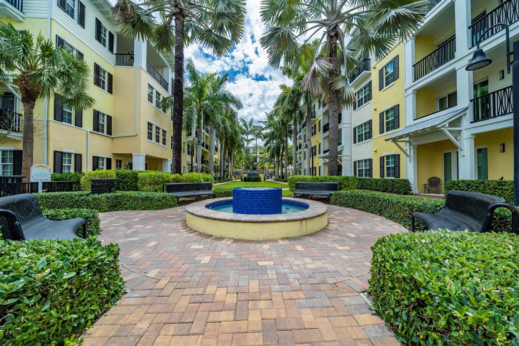 Very nice and well kept unit. Open living area.3 bedrooms and 2 bathrooms. Private carport conveniently located at the entrance door.  Also included, a  coveted a deeded storage  space  located on the first floor. Latitude is close to everything like beaches, downtown Delray, stores and only 30 minutes from Fort Lauderdale Airport and West Palm Beach airport.