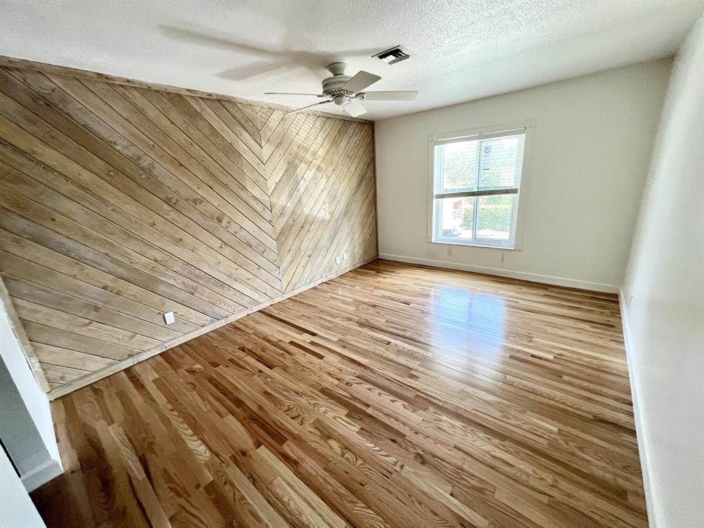 717 S Us Highway 1 901