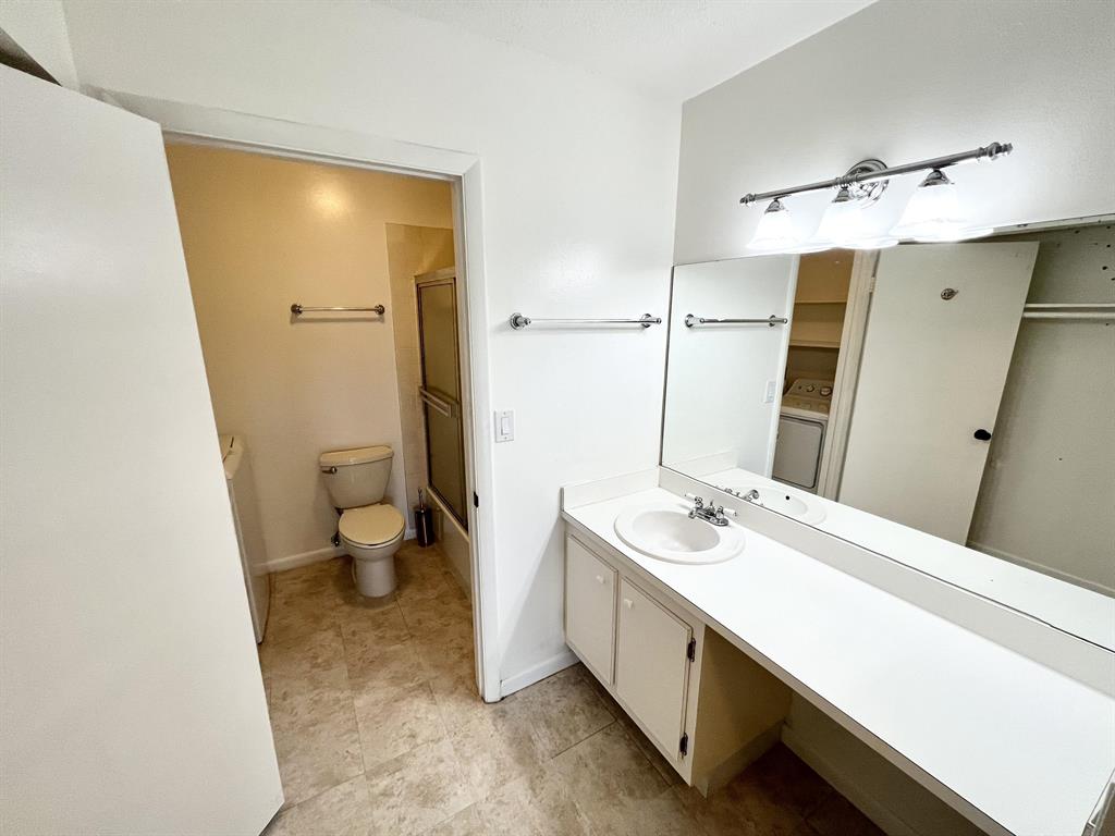 717 S Us Highway 1 901