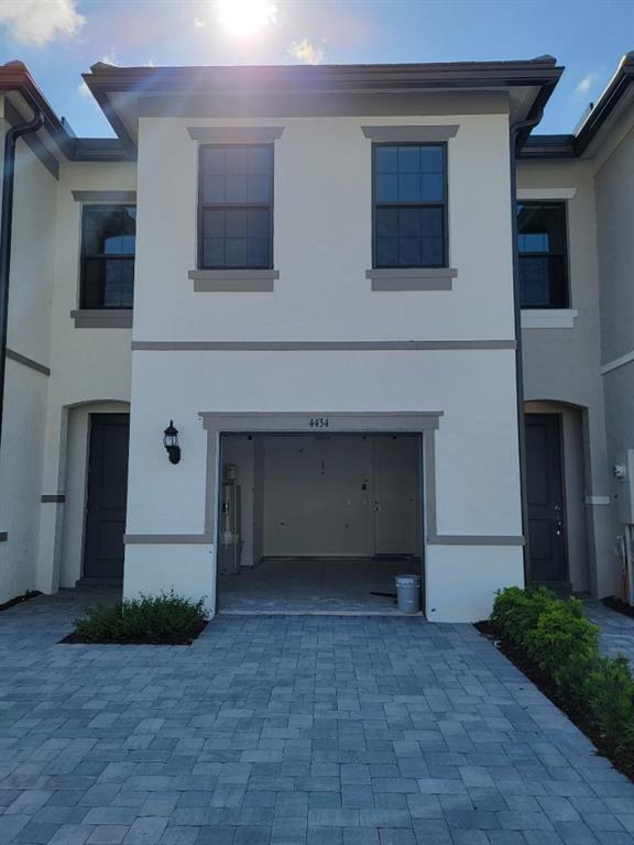 4434 Appleton Circle E, Oakland Park, FL 33309