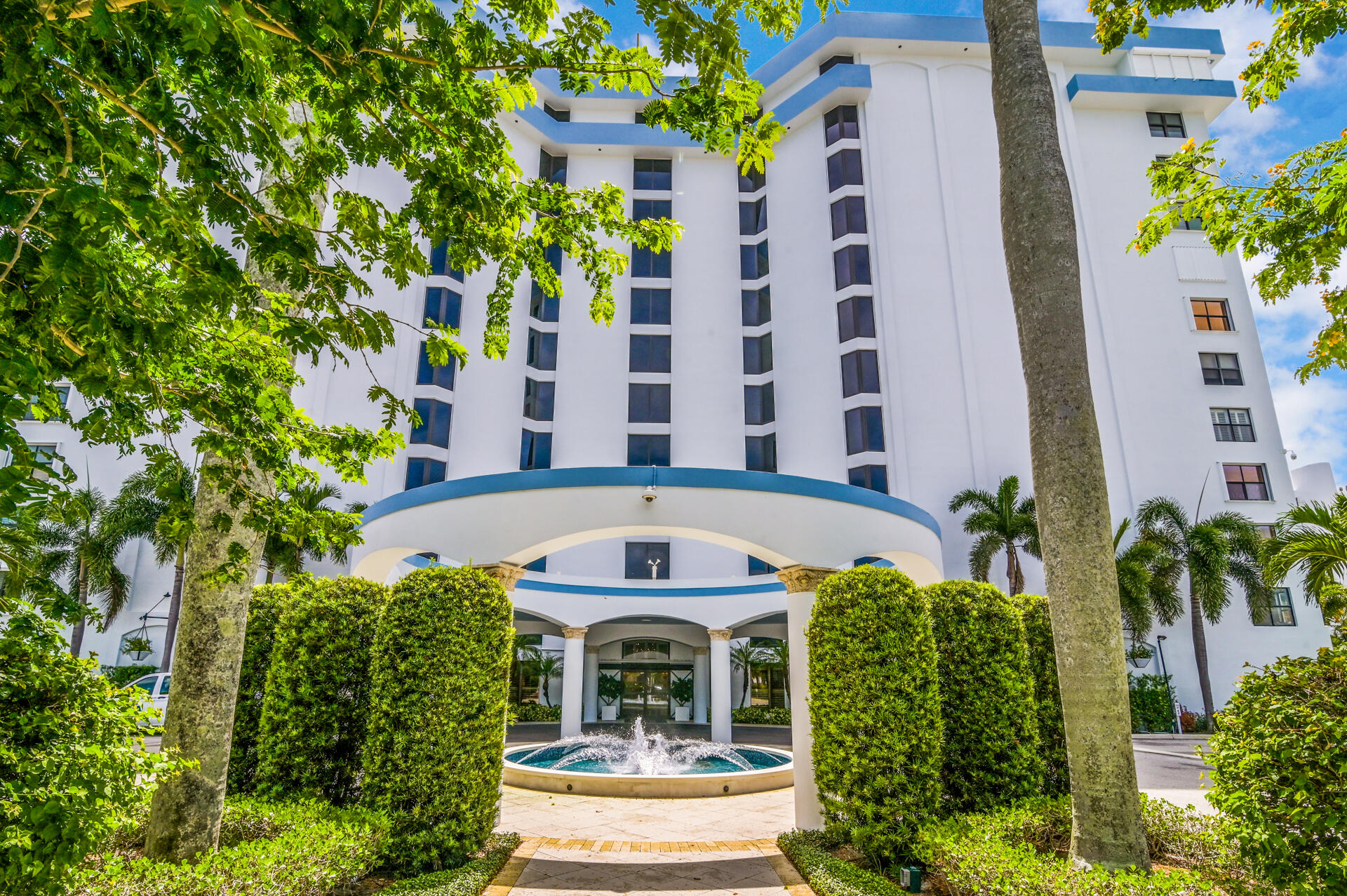 3800 Washington Road 909, West Palm Beach, FL 33405