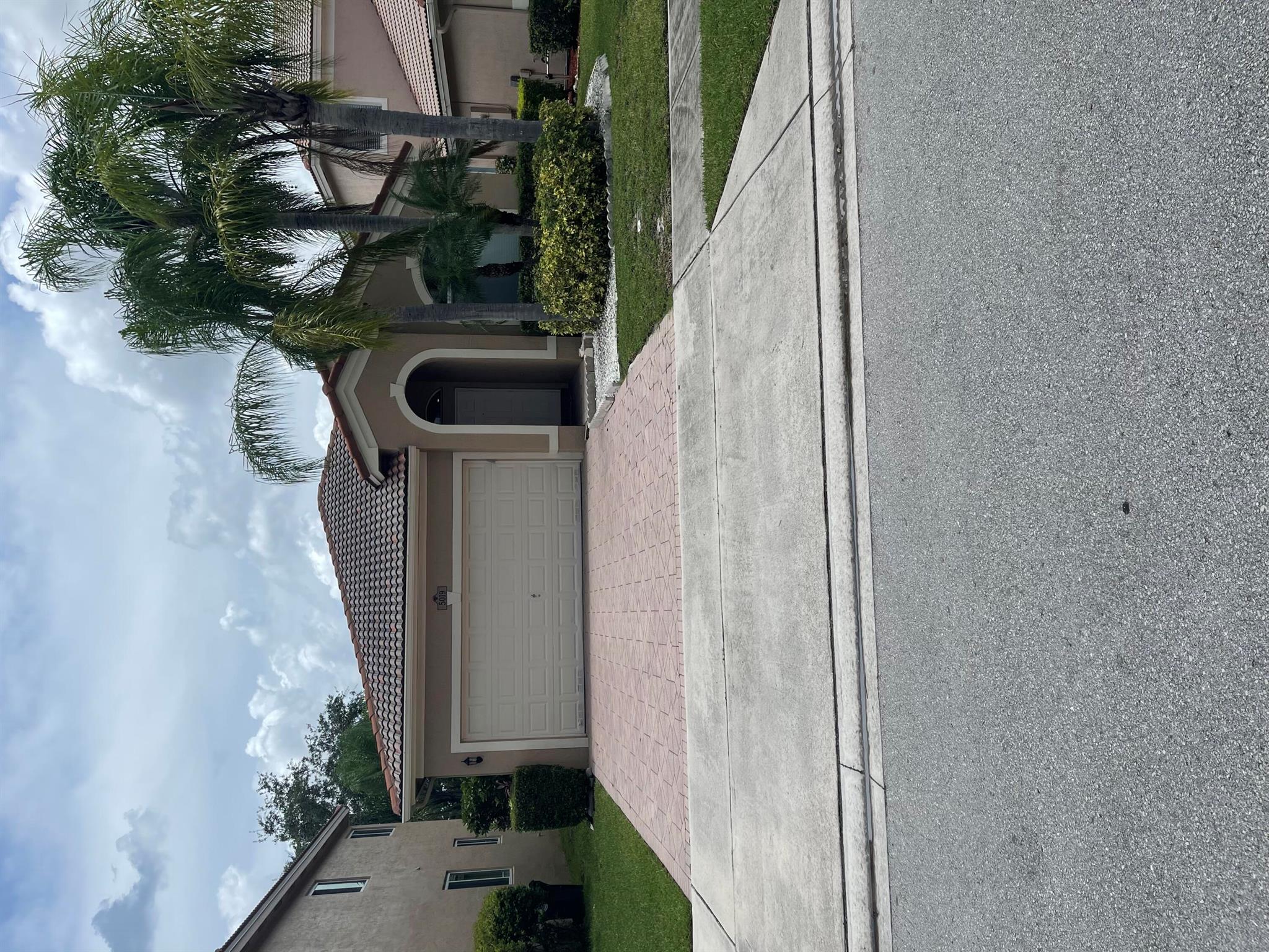 5019 Pebblebrook Way, Coconut Creek, FL 