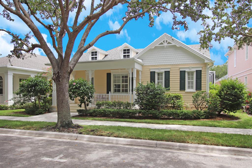 Immaculate home in popular NewHaven community of Abacoa. Beautiful wood floors (no carpet), screened pool and new roof (2022), A/C (2020, and water heater (2019). Perfect location and move-in ready!