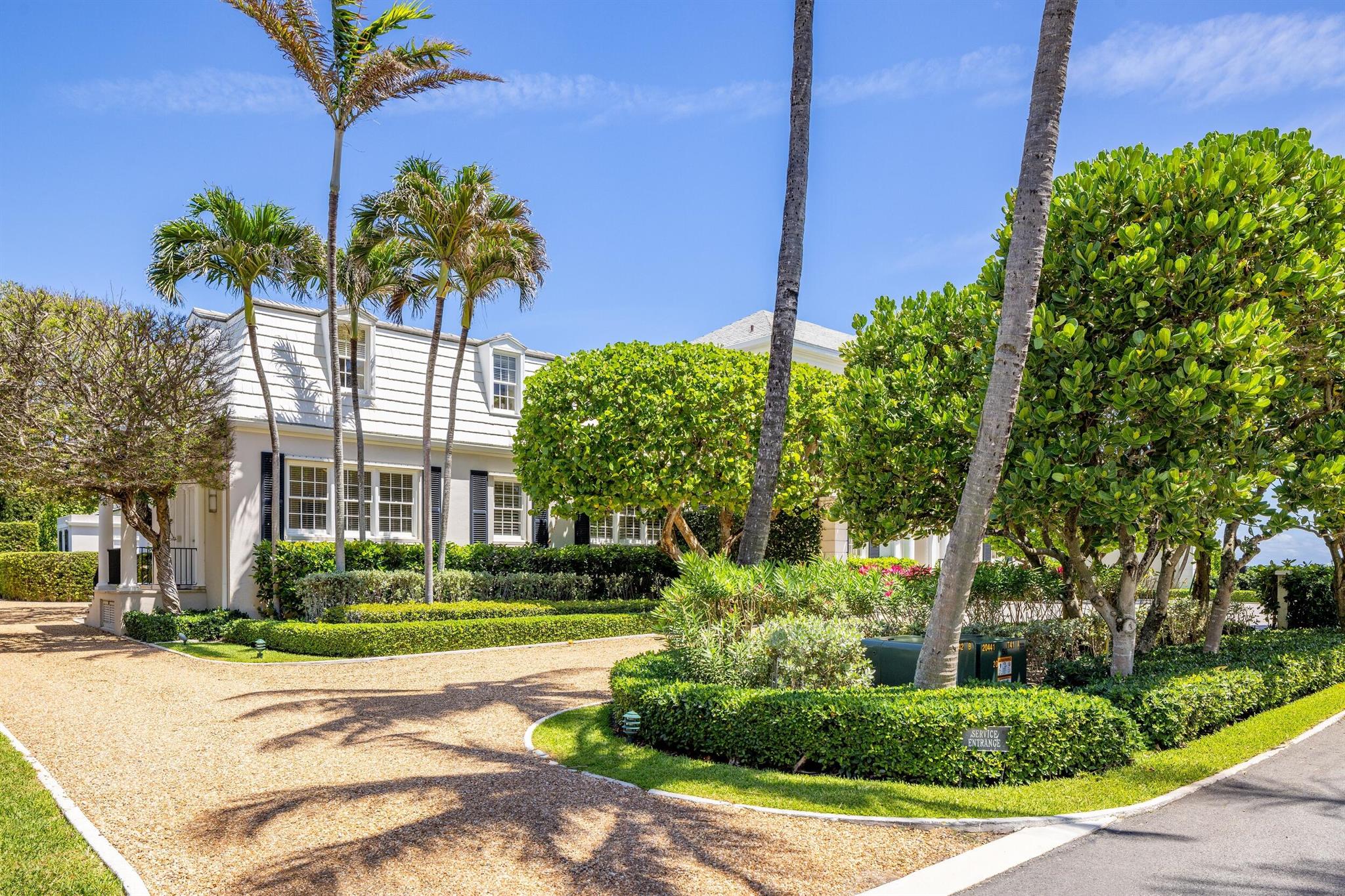 Photo 13 of home located at 101 Jungle Road, Palm Beach FL